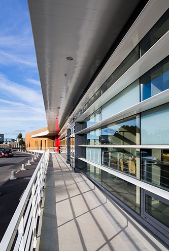 Brise-soleil Variance