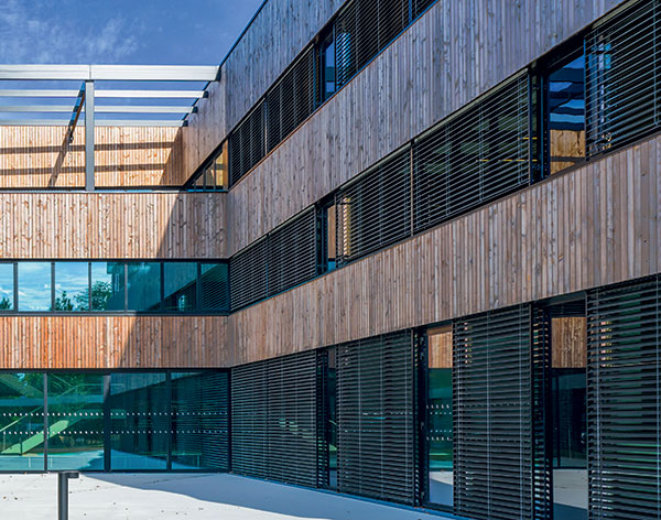 construction-passivhaus-sapa-coulissant-alu