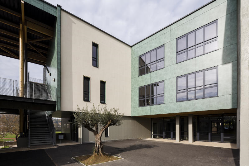 Lycée Notre Dame de Bellegarde 2012